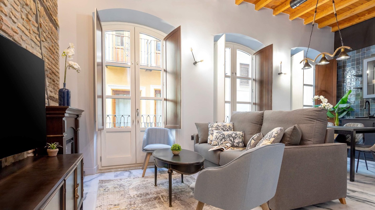 Photo of Livingroom in Central District