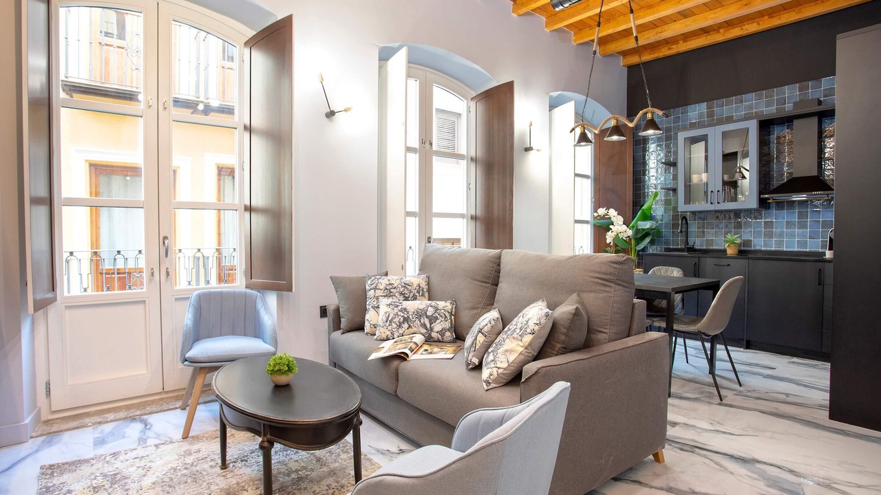 Photo of Livingroom in Central District