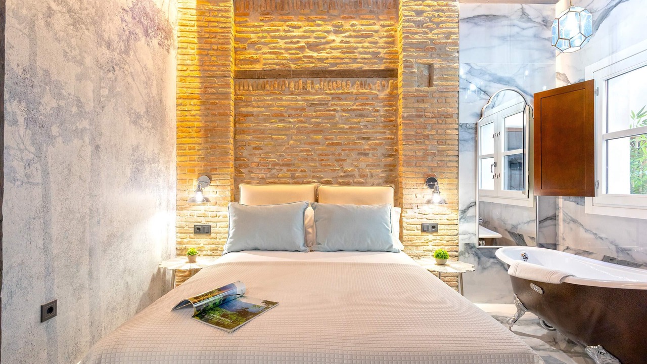 Photo of Bedroom in Central District
