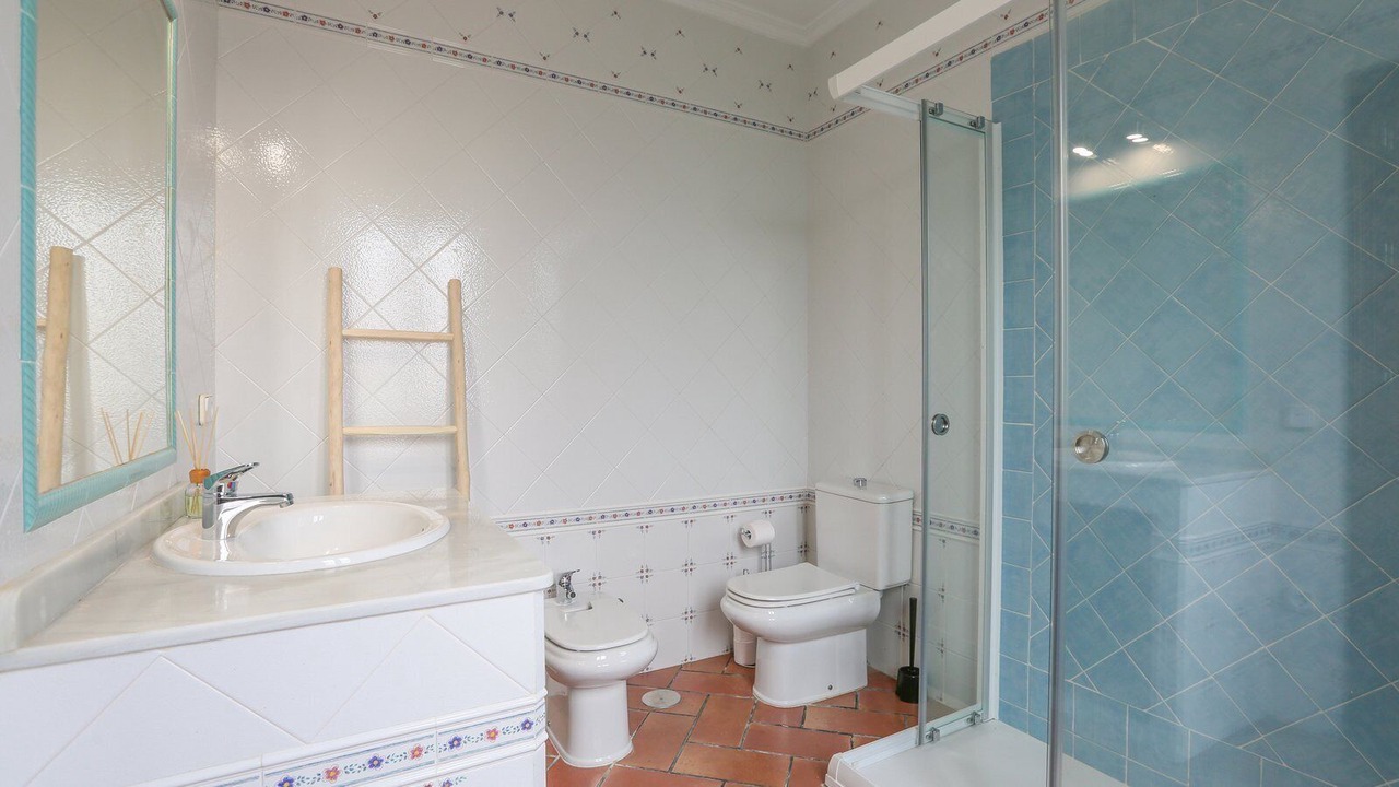 Photo of Bathroom in Castano del Robledo