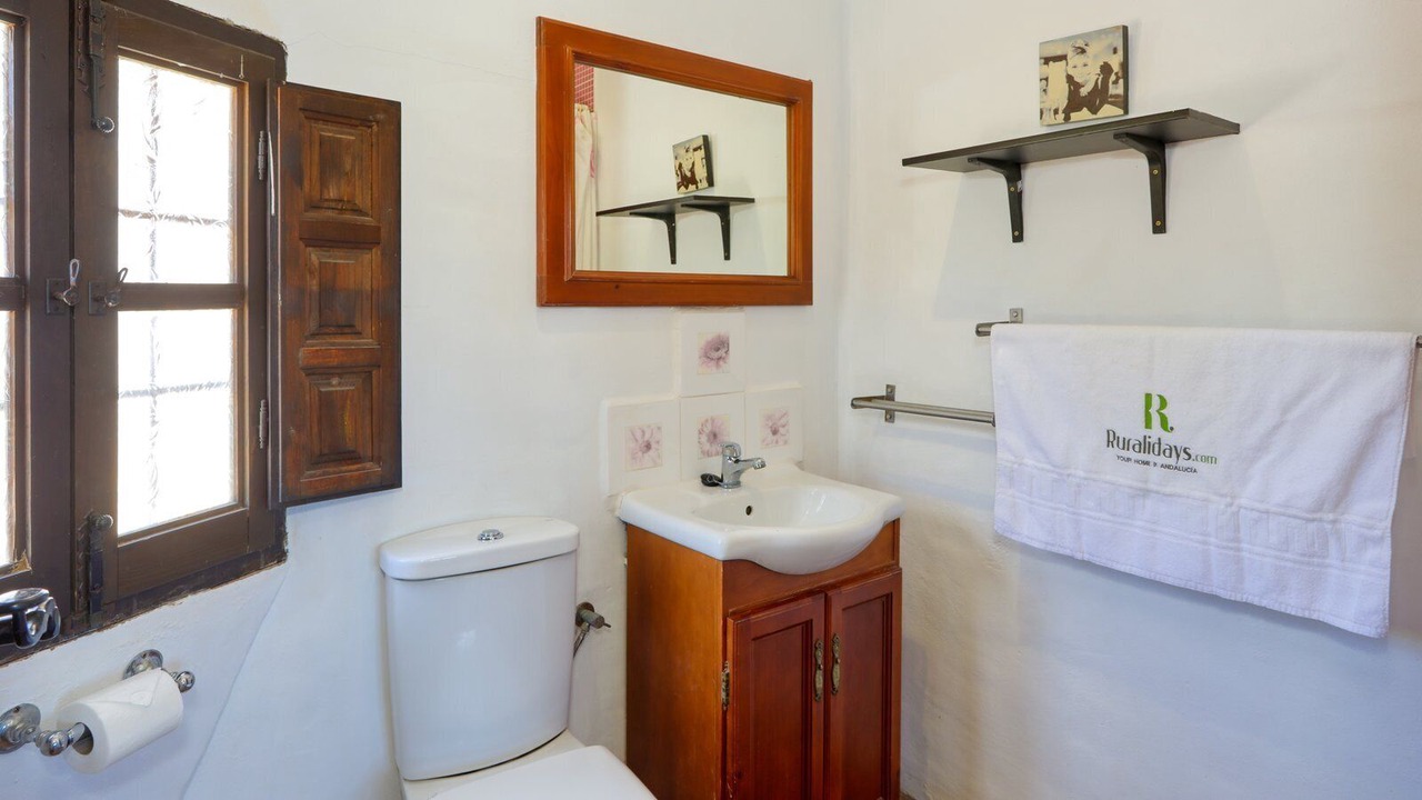 Photo of Bathroom in Riogordo