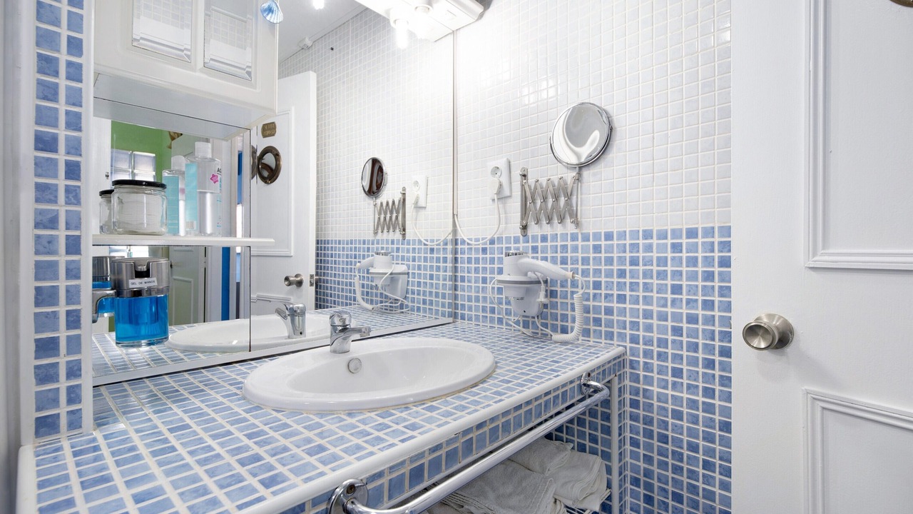 Photo of Bathroom in Rota