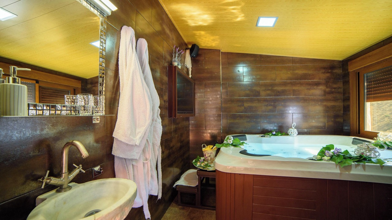 Photo of Bathroom in Laroya