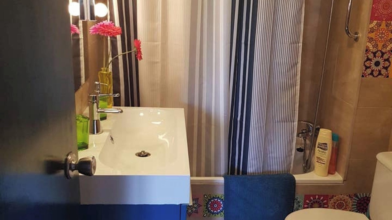 Photo of Bathroom in Sector N - Nutria