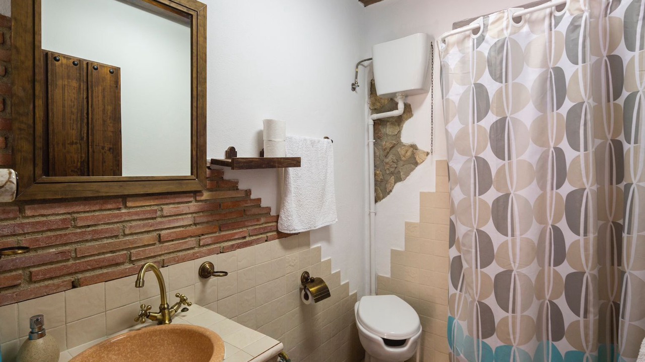 Photo of Bathroom in Serval