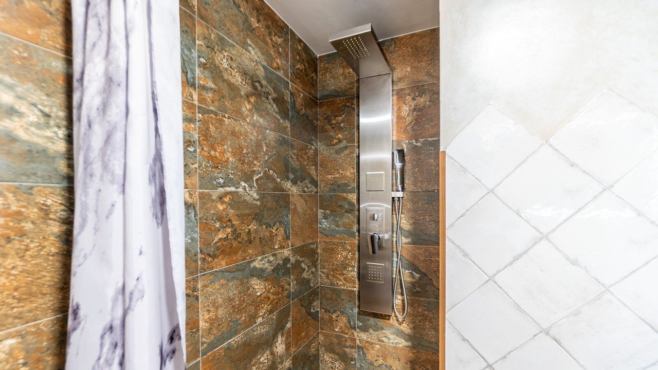 Photo of Bathroom in Algatocin