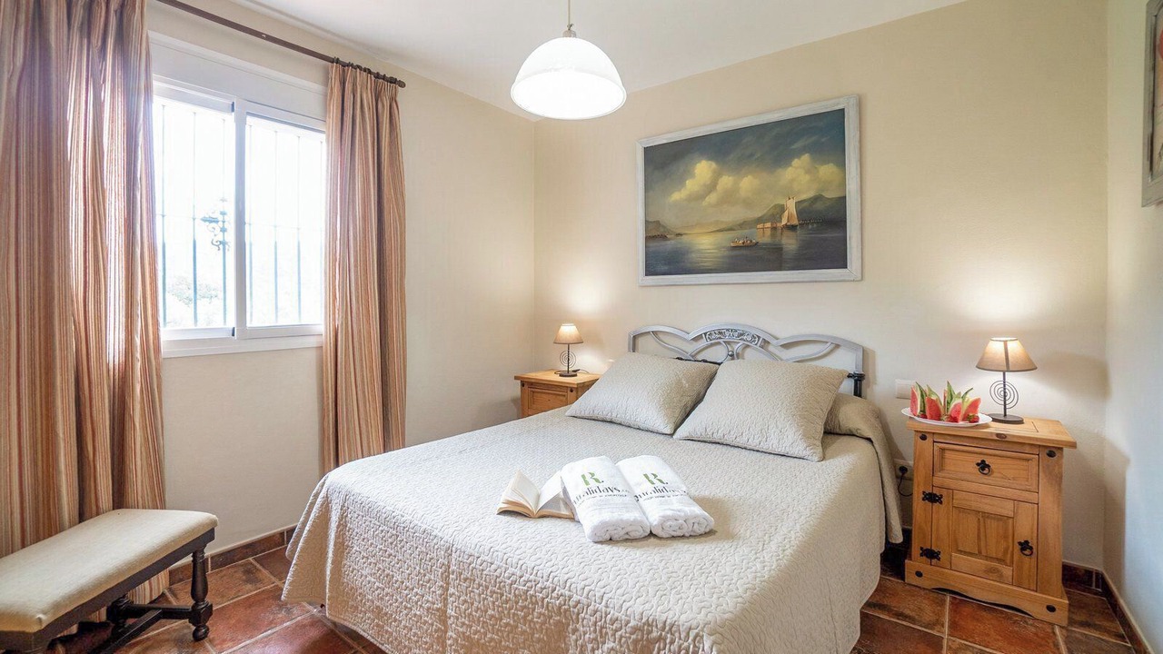 Photo of Bedroom in Algatocin