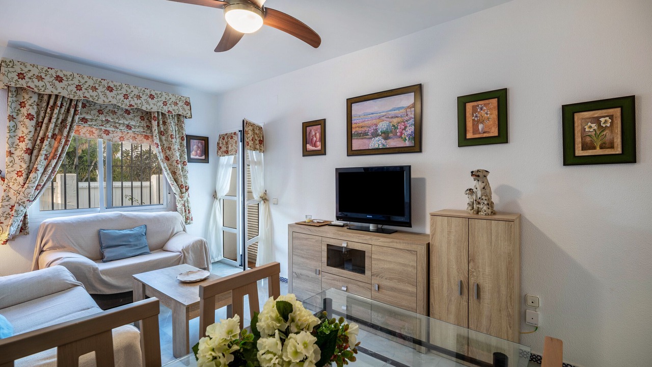Photo of Livingroom in Poblado de Sancti Petri