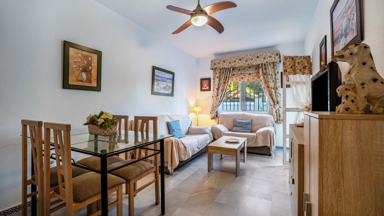 Photo of Livingroom in Poblado de Sancti Petri
