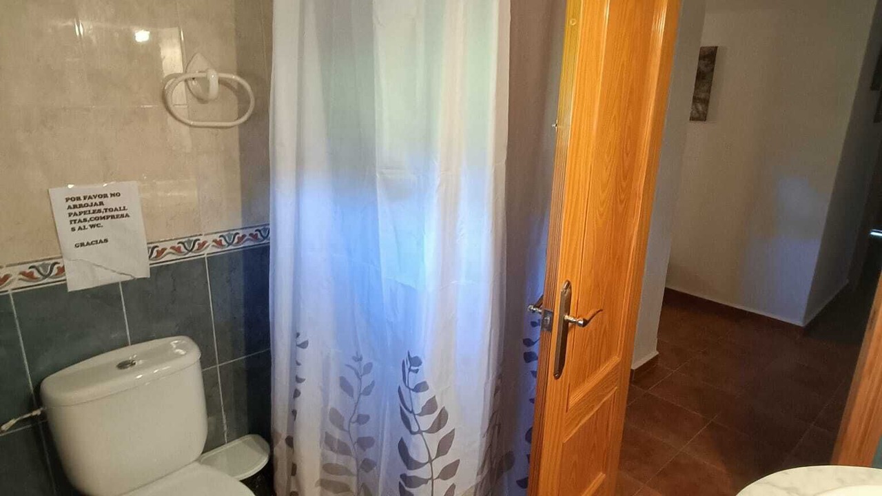 Photo of Bathroom in Paymogo