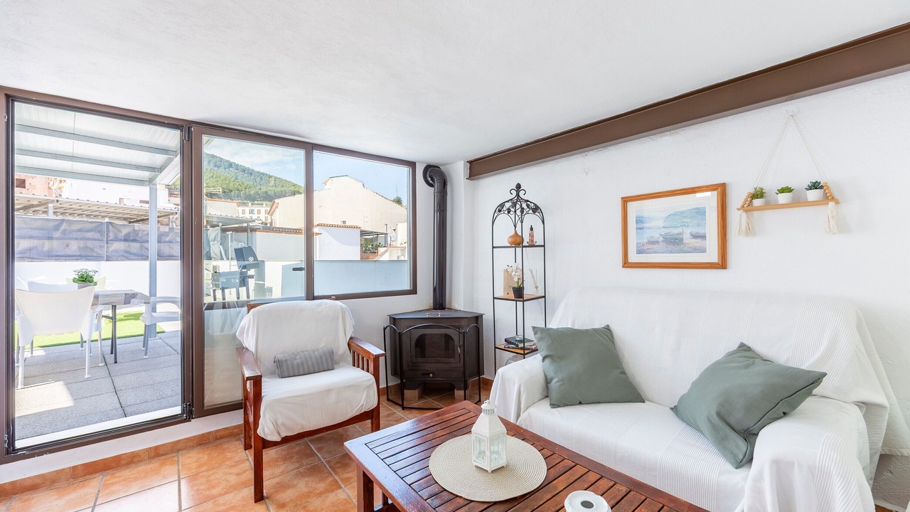 Photo of Livingroom in Fondon