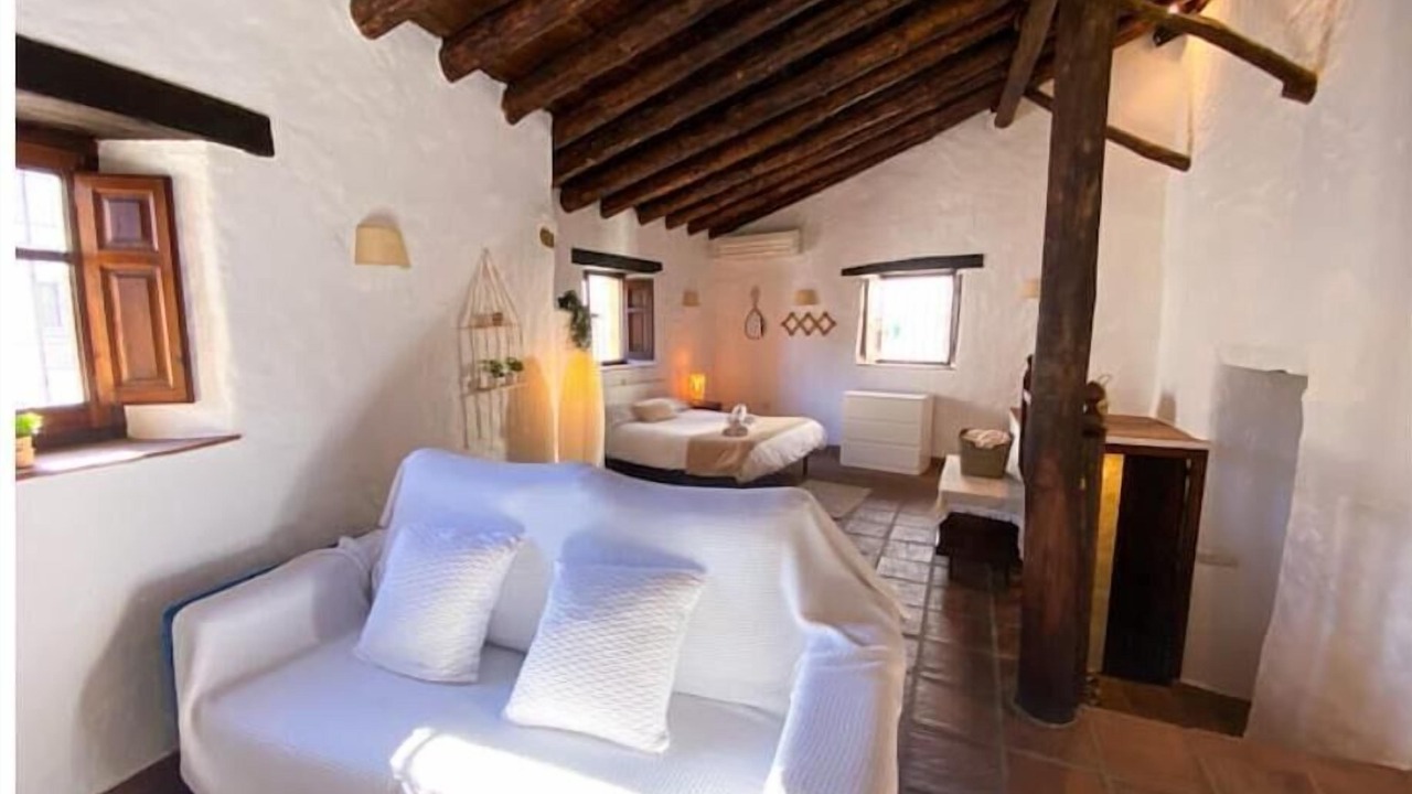 Photo of Bedroom in Benadalid