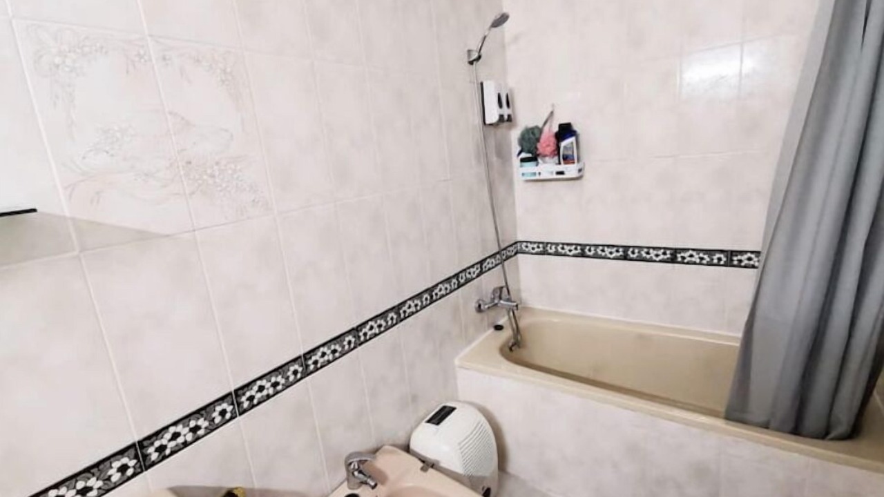 Photo of Bathroom in San Fernando