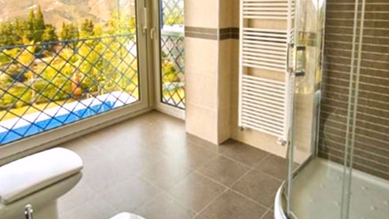 Photo of Bathroom in Canillas de Albaida