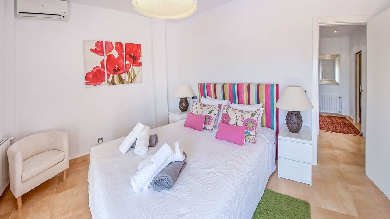 Photo of Bedroom in Canillas de Albaida