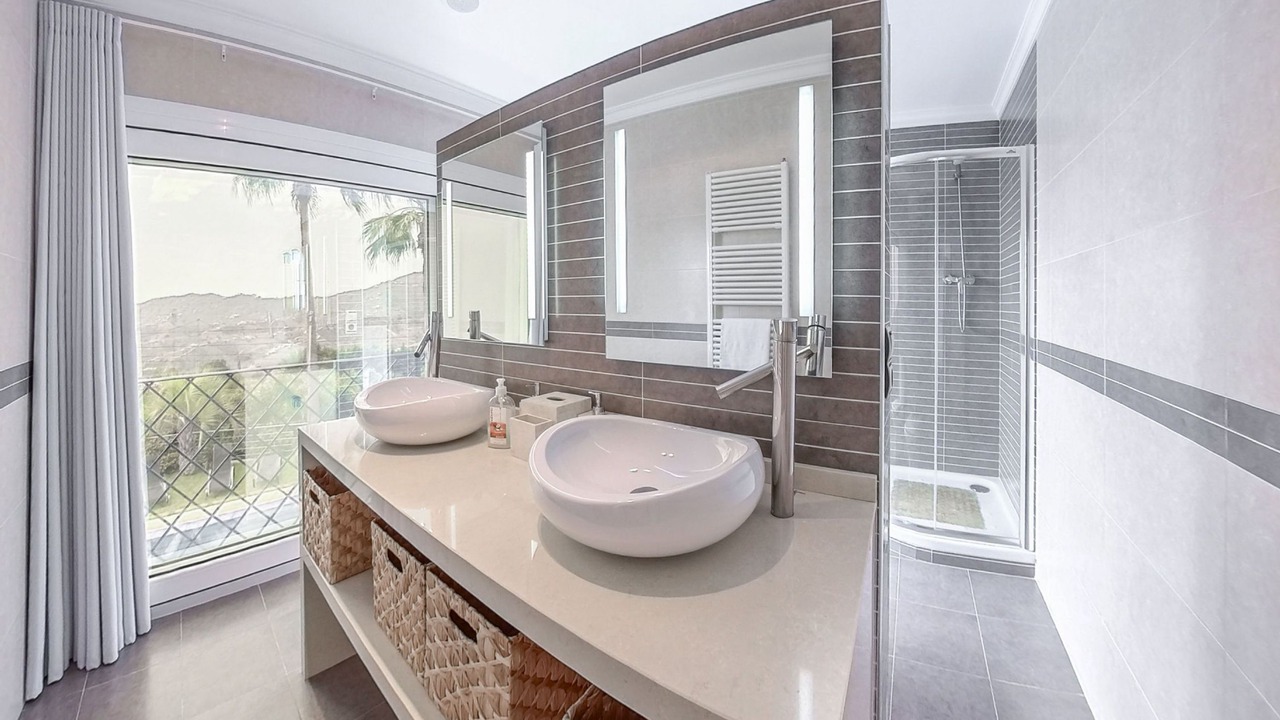 Photo of Bathroom in Canillas de Albaida