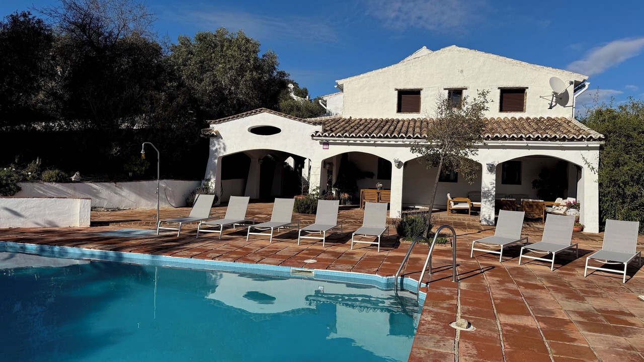 Photo of Outdoor in Algamitas