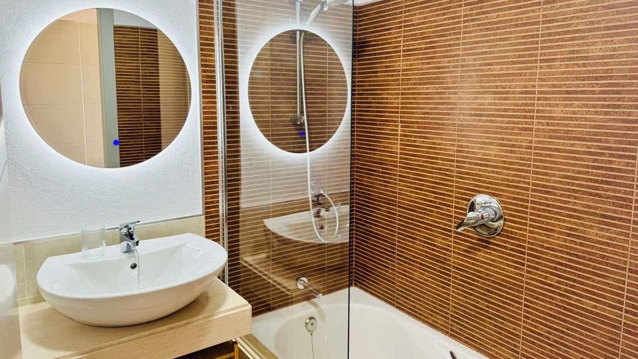 Photo of Bathroom in Vera