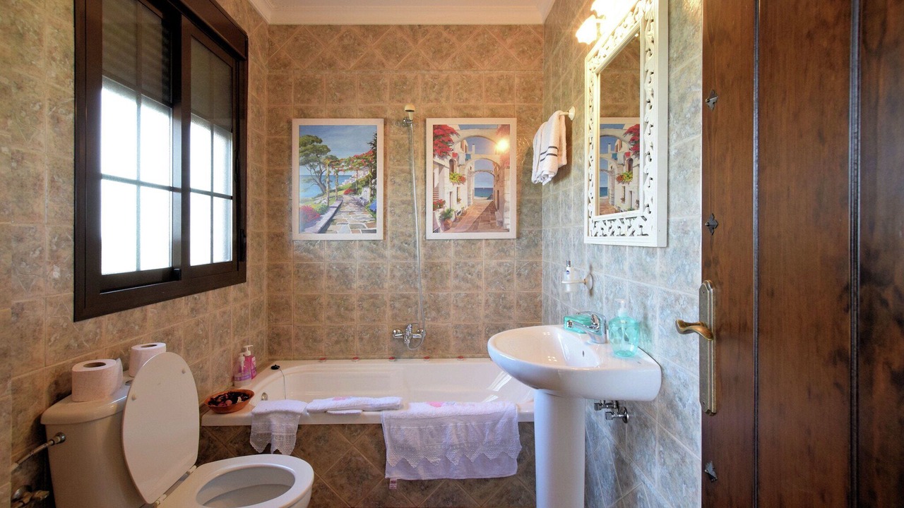 Photo of Bathroom in Villanueva del Trabuco