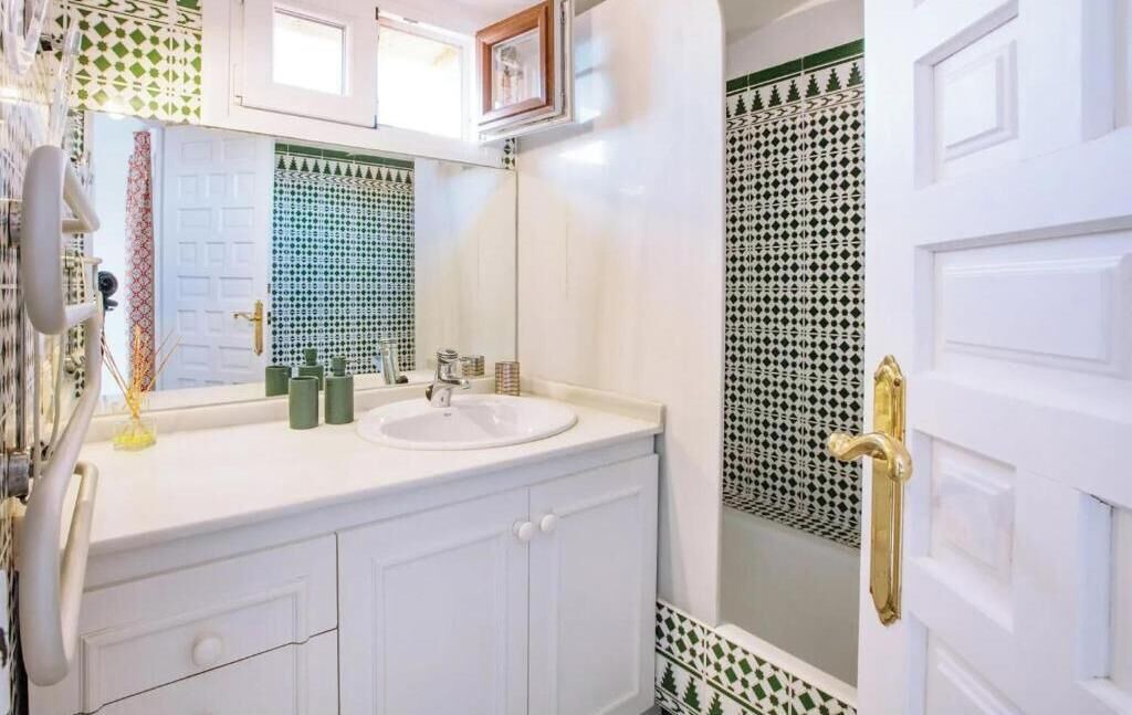 Photo of Bathroom in Turre