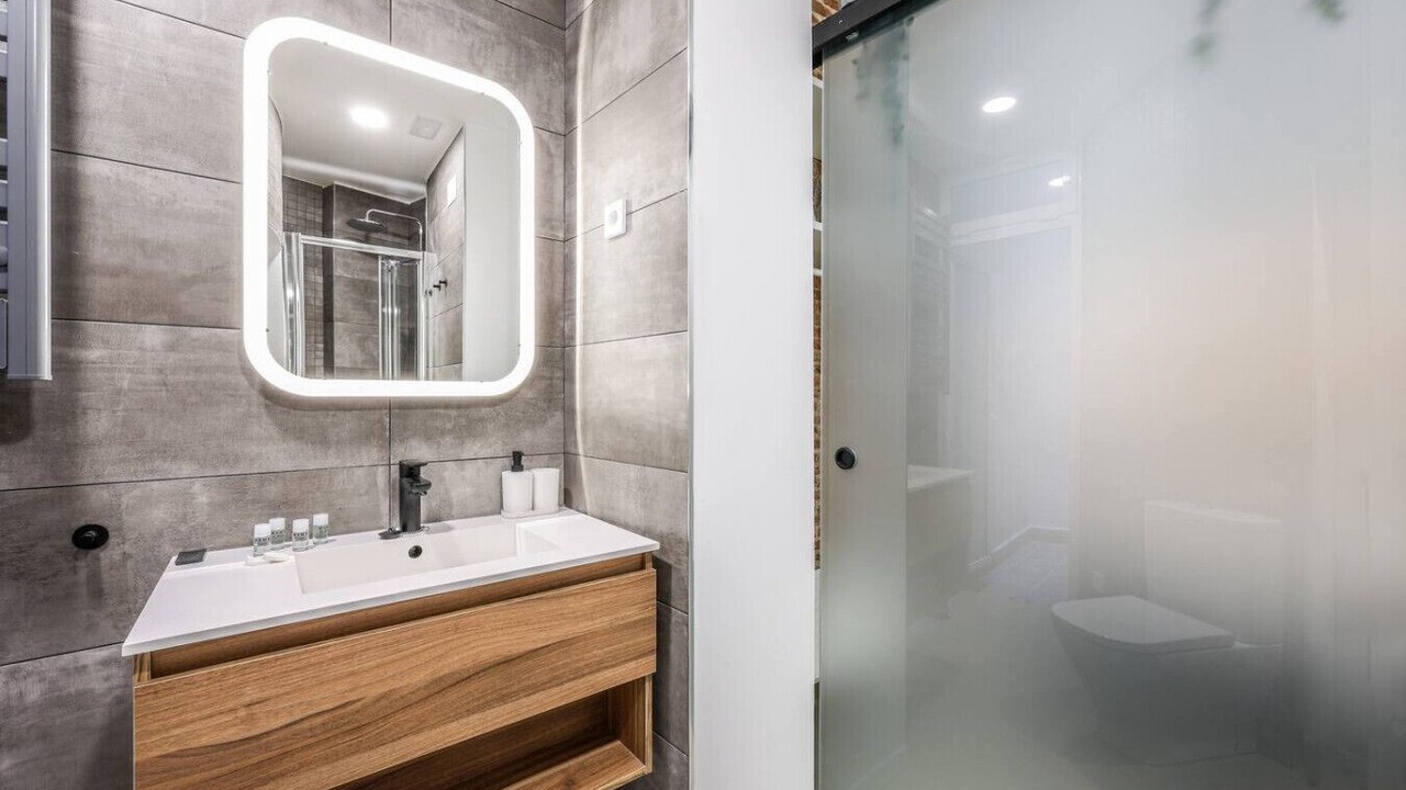 Photo of Bathroom in Embajadores