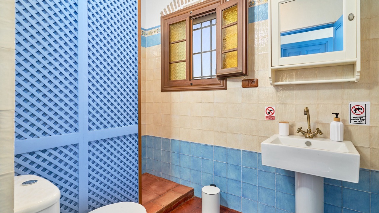 Photo of Bathroom in Arenas