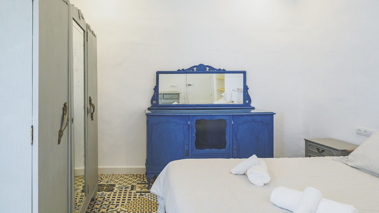 Photo of Bedroom in Coin
