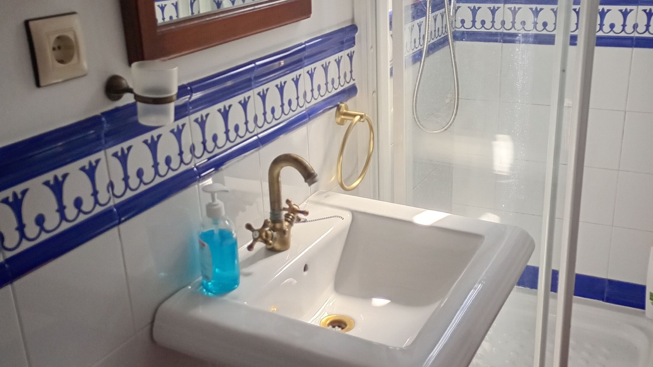 Photo of Bathroom in Dona Mencia