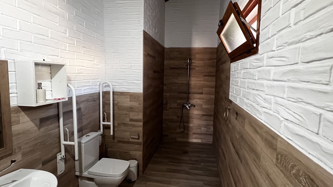 Photo of Bathroom in Campocamara