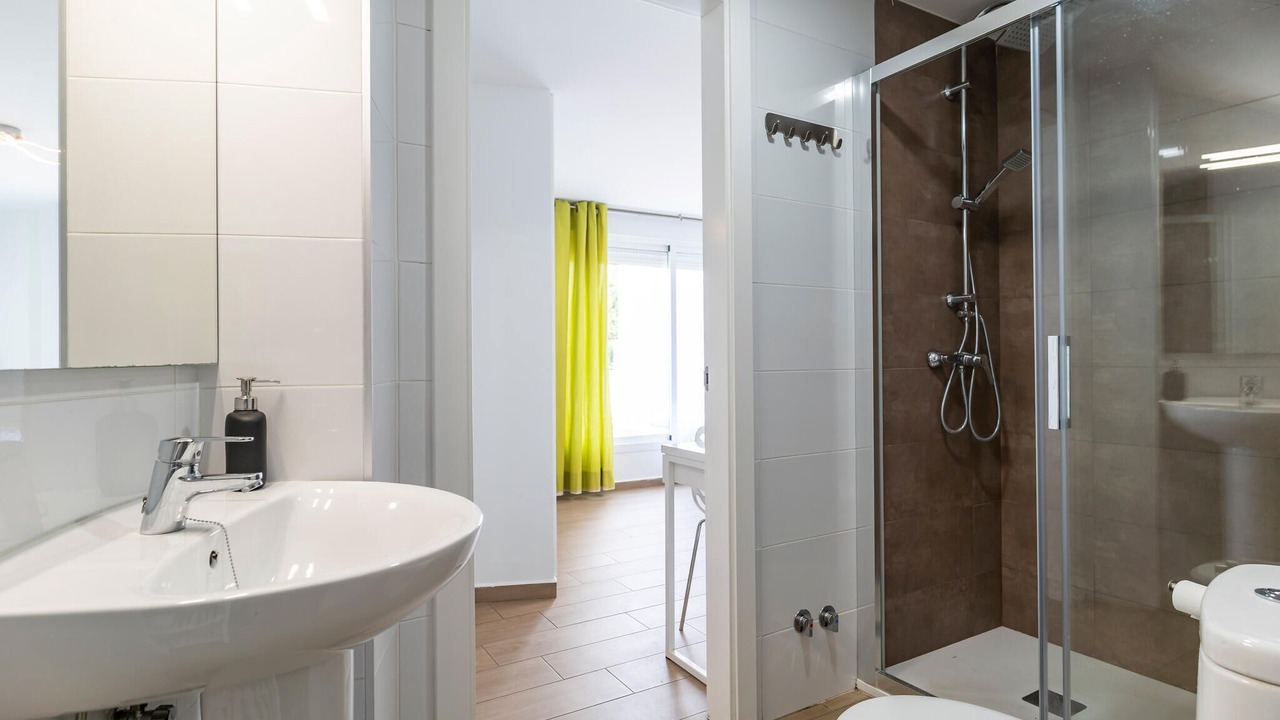 Photo of Bathroom in Canillas de Albaida