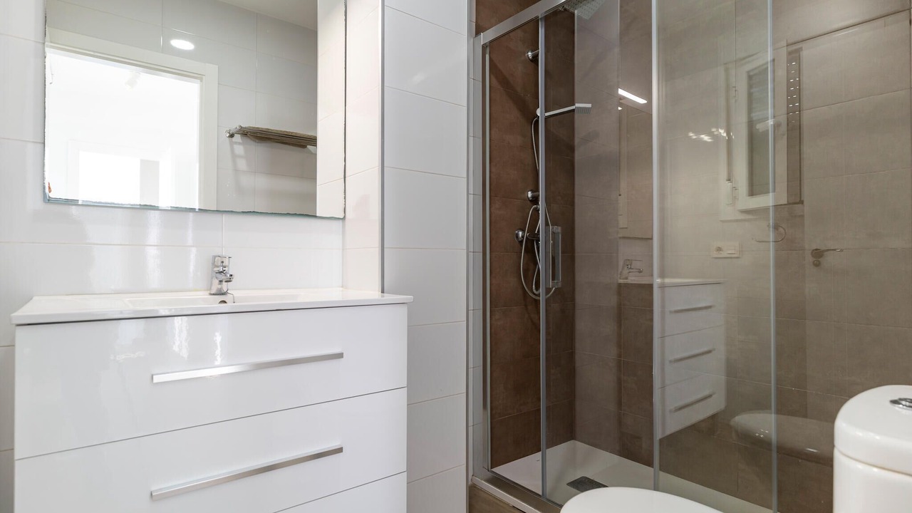 Photo of Bathroom in Canillas de Albaida