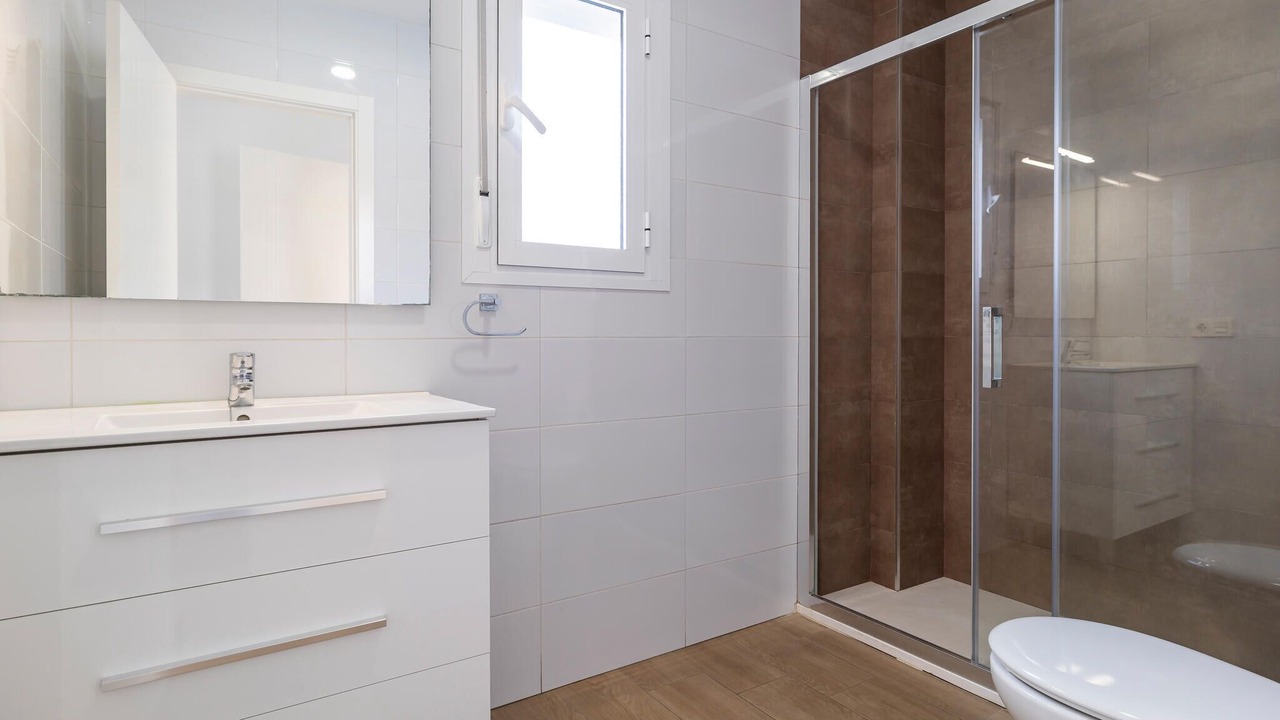 Photo of Bathroom in Canillas de Albaida