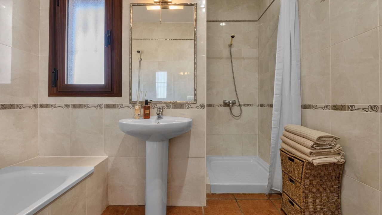 Photo of Bathroom in Canillas de Aceituno