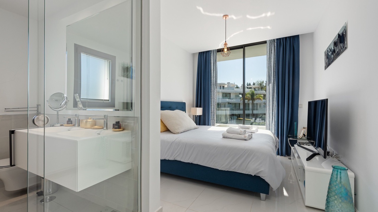 Photo of Bedroom in New Golden Mile