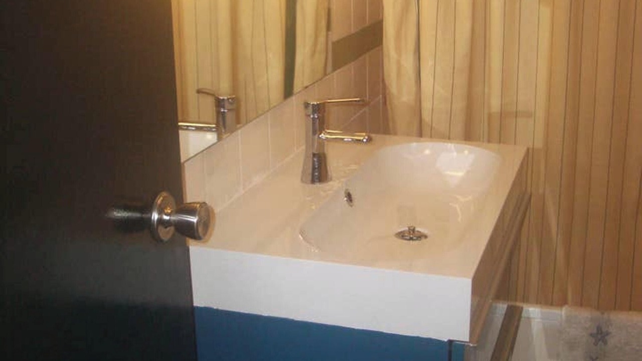 Photo of Bathroom in Sector N - Nutria