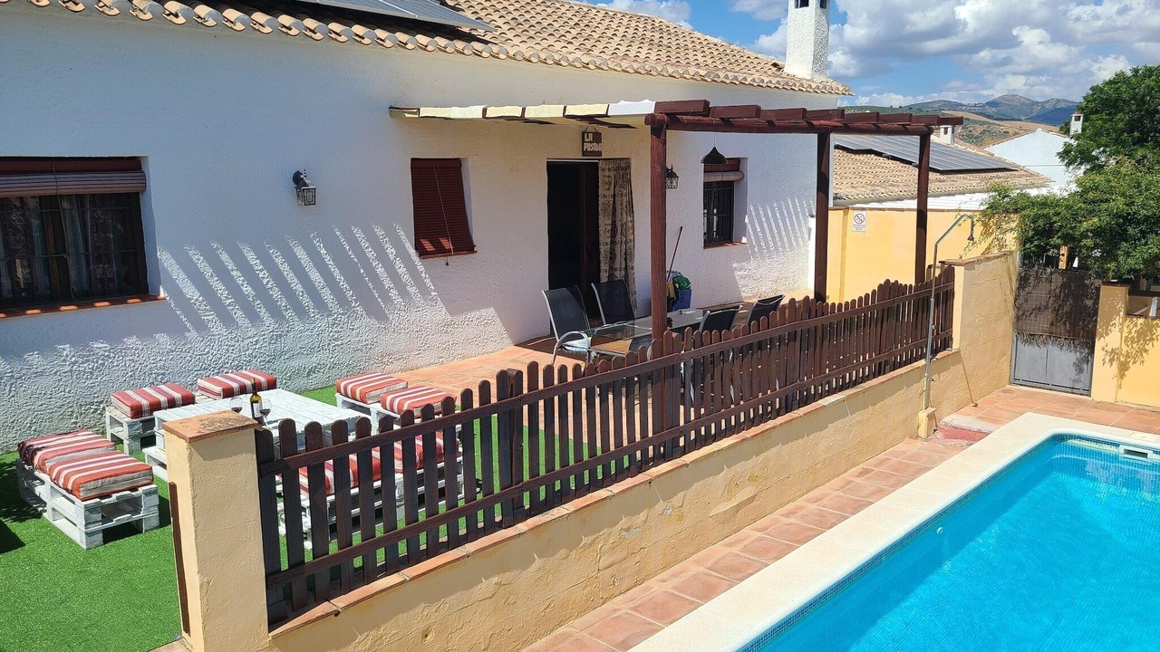 Photo of Outdoor in Algarinejo
