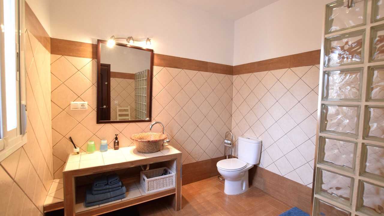 Photo of Bathroom in Arenas