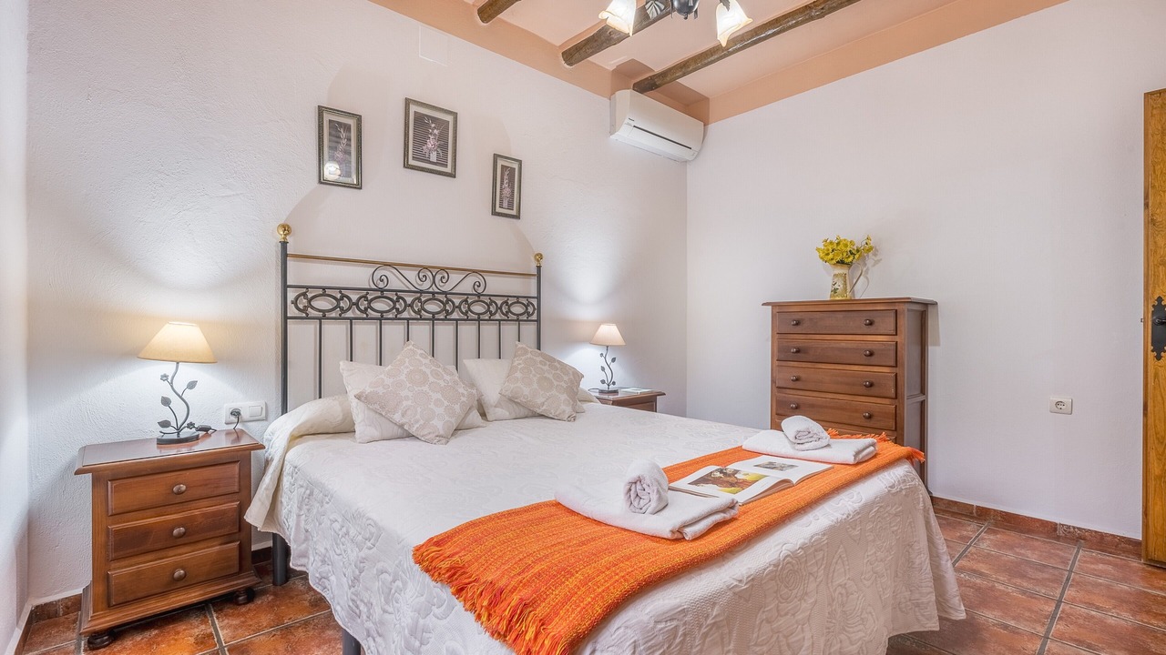 Photo of Bedroom in Orgiva