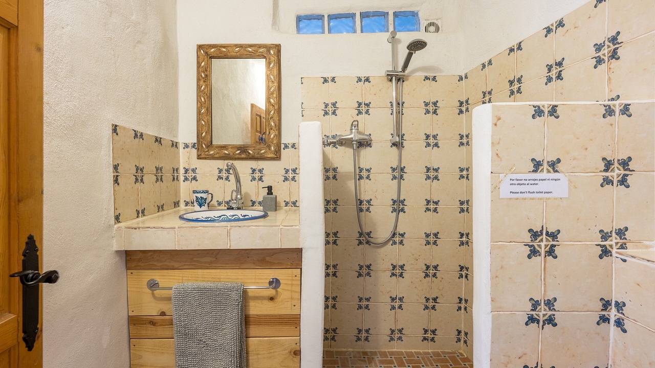 Photo of Bathroom in Orgiva