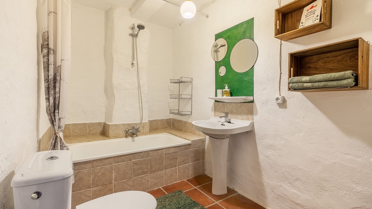 Photo of Bathroom in Torviscon