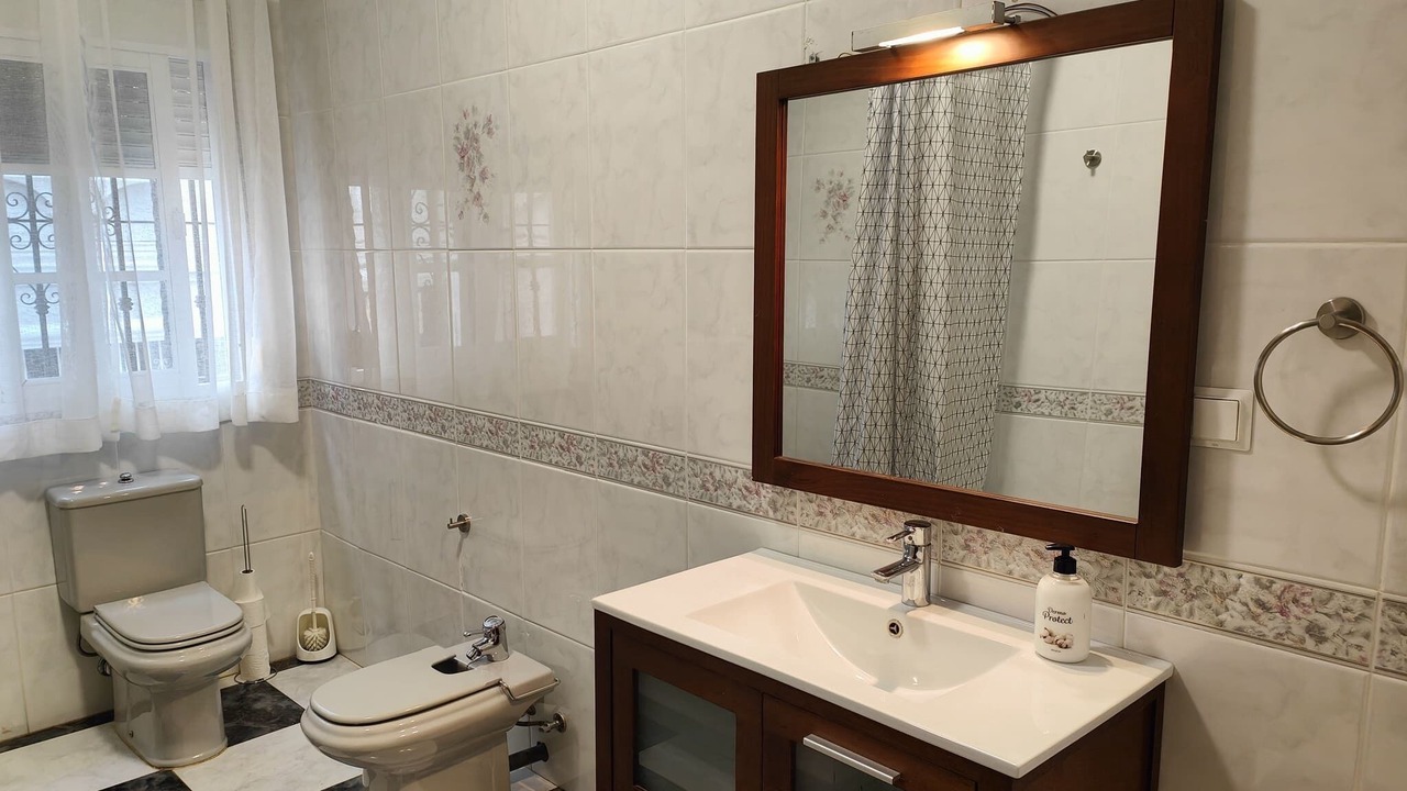 Photo of Bathroom in Villaluenga del Rosario