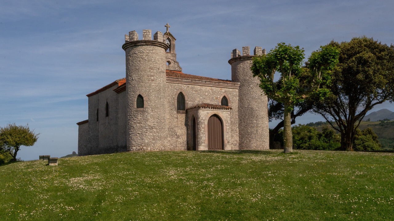 Photo of Others in Llanes