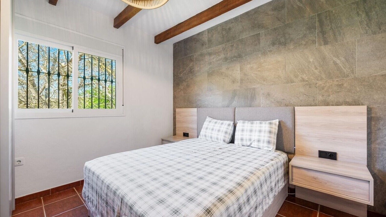 Photo of Bedroom in Coin