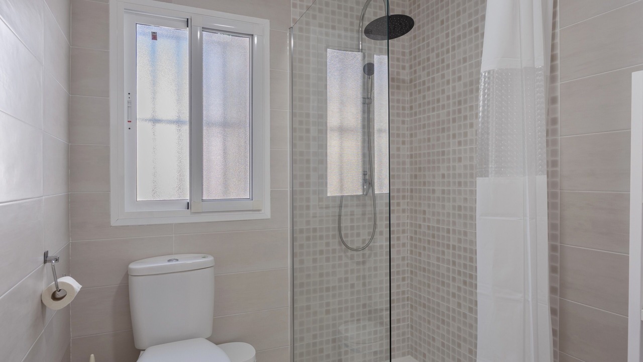 Photo of Bathroom in San Fernando
