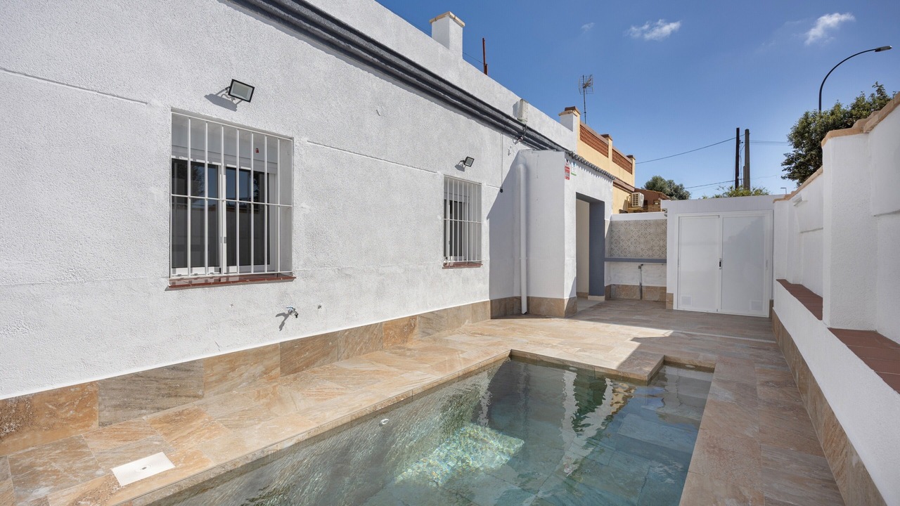 Photo of Outdoor in San Fernando