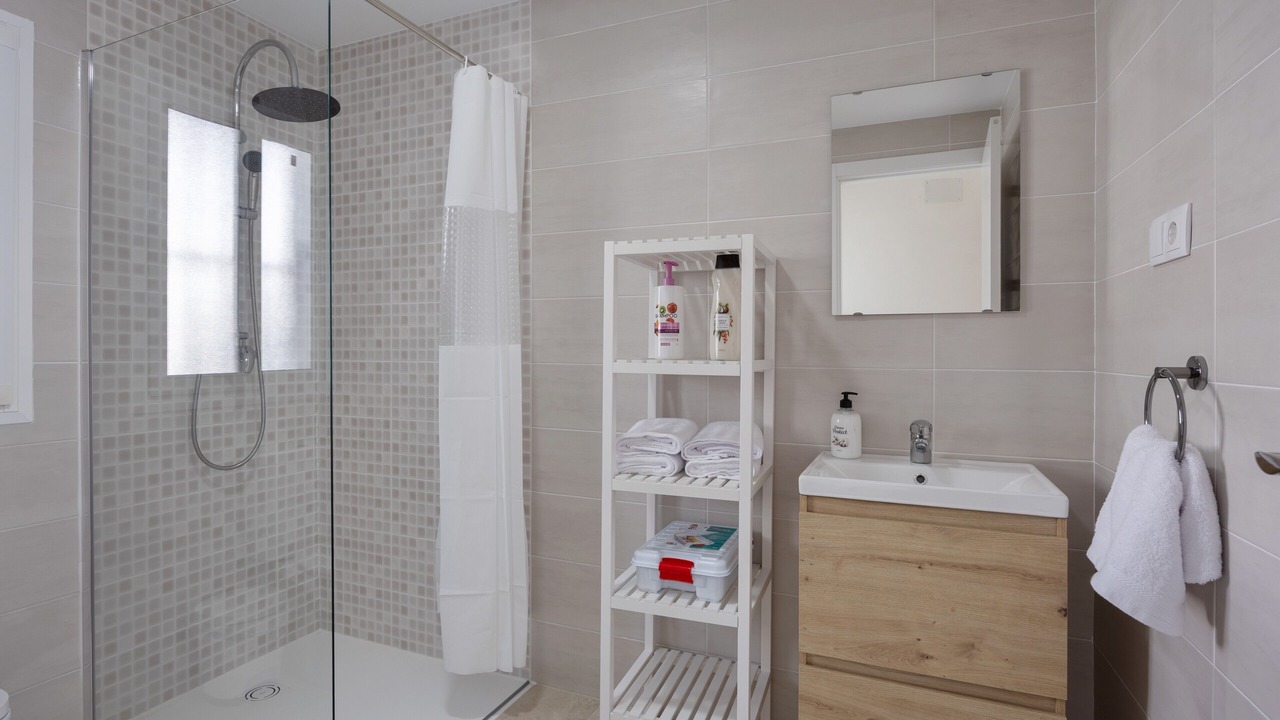 Photo of Bathroom in San Fernando