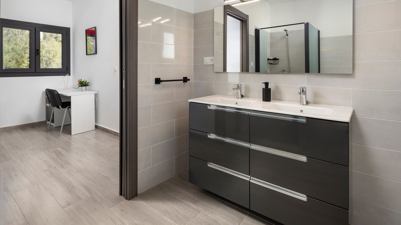 Photo of Bathroom in Mondron