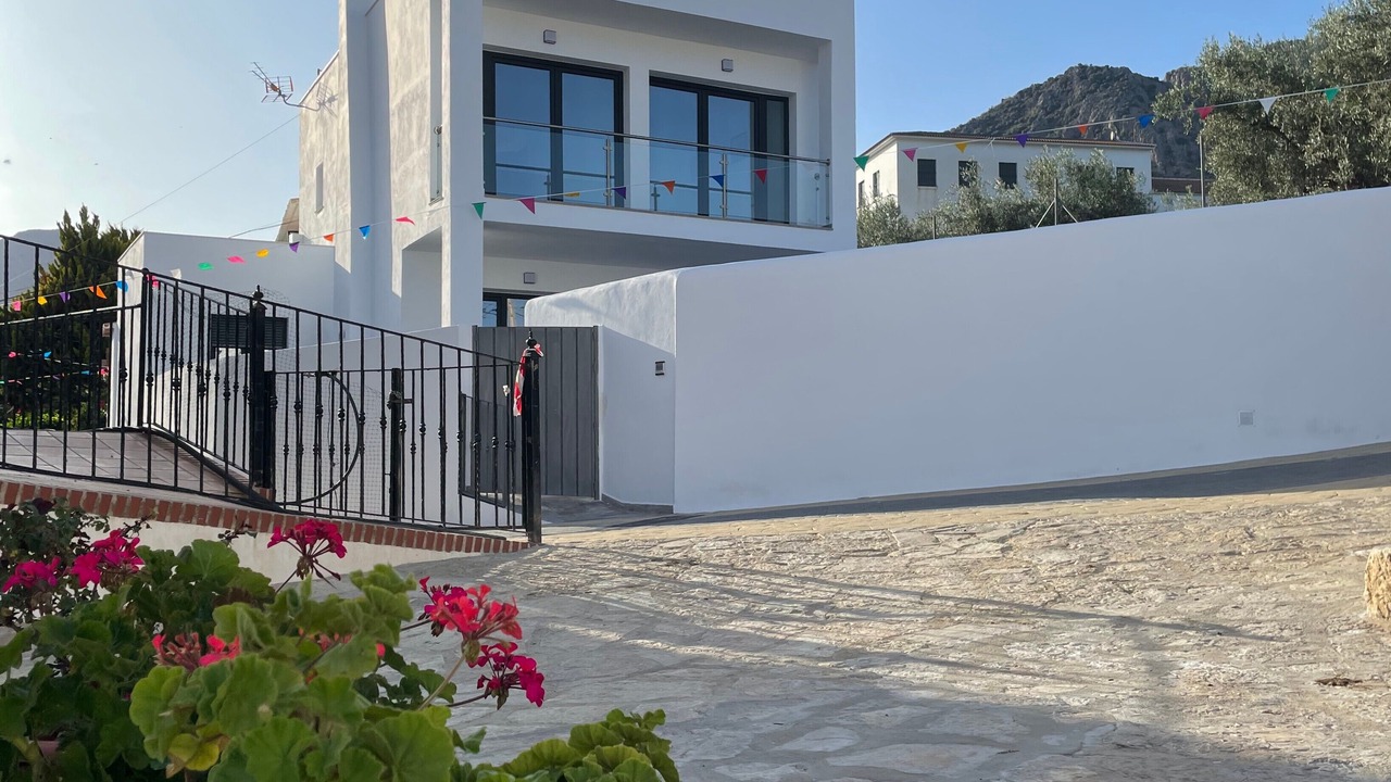 Photo of Outdoor in Mondron