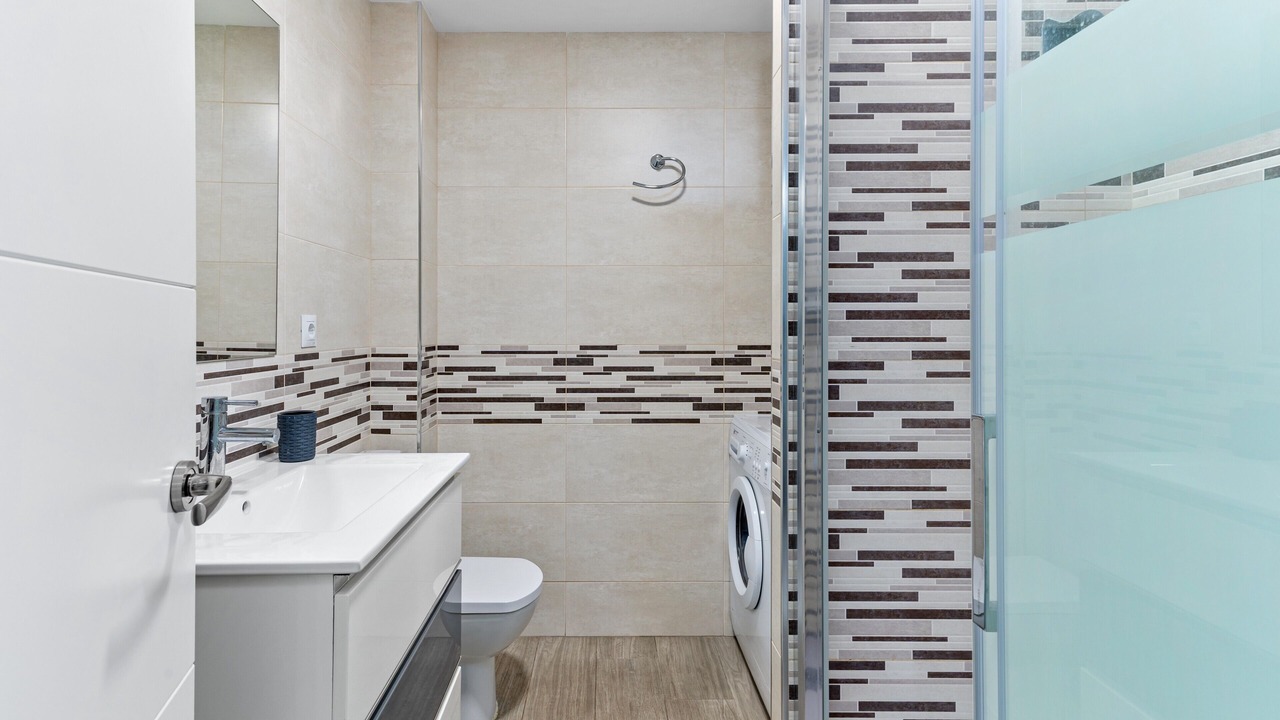 Photo of Bathroom in Torrequebrada
