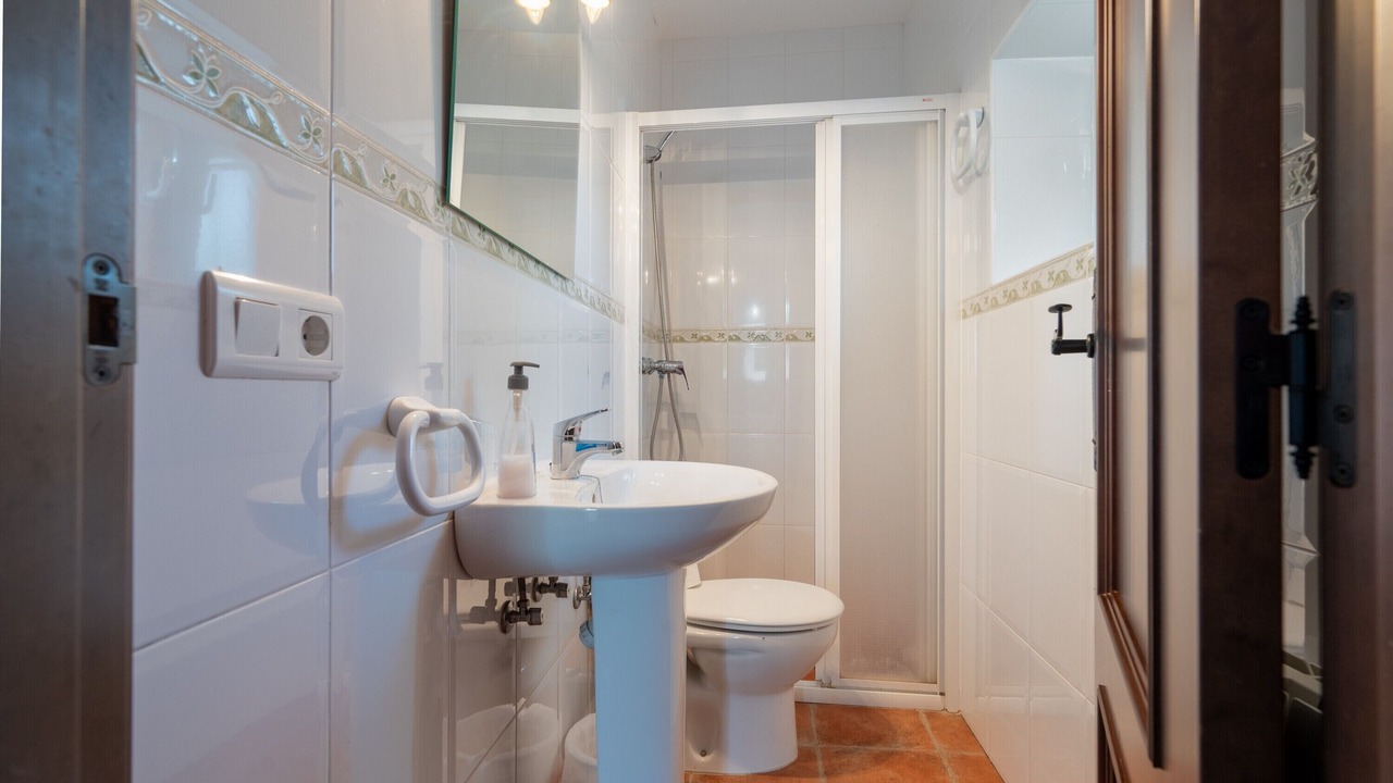 Photo of Bathroom in Alanis